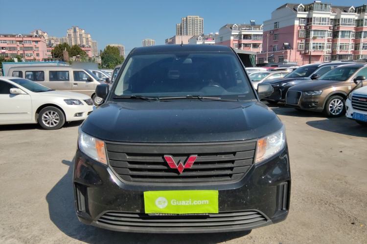 Used Wuling Hongguang PLUS 2020 1.5L Manual Standard Edition 5 Seats