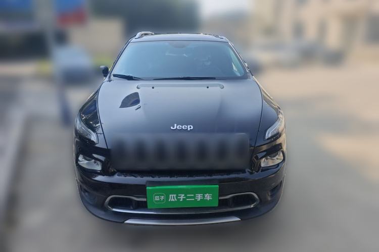 Used Jeep Cherokee 2017 2.0L Superior Edition