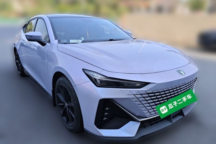 Used Changan UNI-V 2022 1.5T Prestige Version