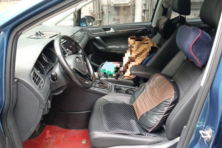 Used Volkswagen Golf Sportsvan 2018 280TSI Automatic Luxury Model
