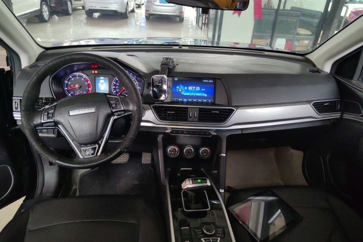 Used Haval H6 2018 Blue Label Sport Edition 1.5T Automatic Two-Wheel Drive Elite Model Center Console
