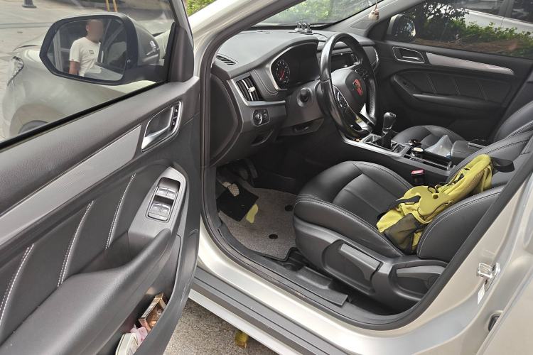 Used Roewe RX5 2020 20T Manual 4G Connect Million Edition
