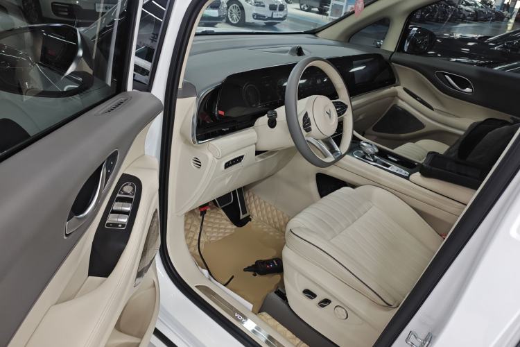 Used VOYAH Dream 2022 0-Emission Edition Dream+ Smart Range Package – 605 km