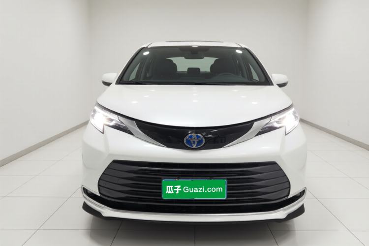Used Toyota Sienna 2021 2.5L Hybrid Premium Edition