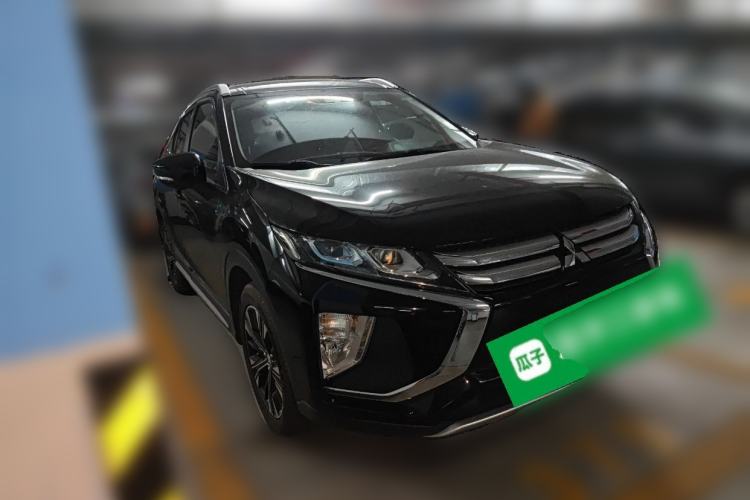 Used Mitsubishi Eclipse Cross 2018 1.5T CVT Two-Wheel Drive Belief Edition Front Right 45 Deg
