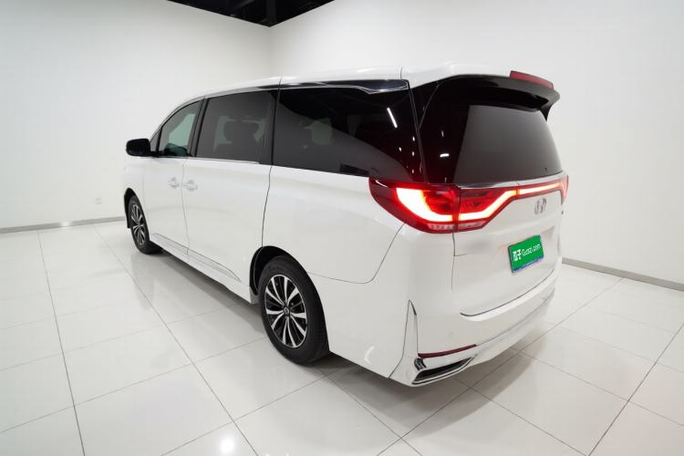 Used GAC Trumpchi M8 2023 Lingxiu Series 390T Deluxe Edition Exterior 2