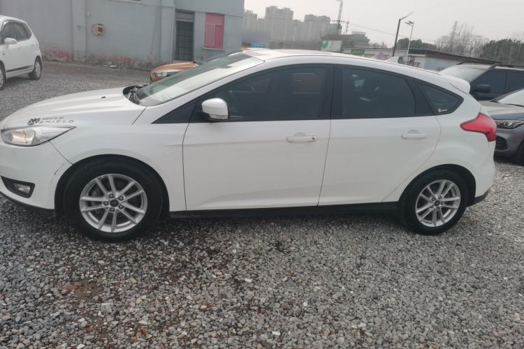 Used Ford Focus 2018 Hatchback Classic 1.6L Manual Fashion Edition SmartDrive Version
