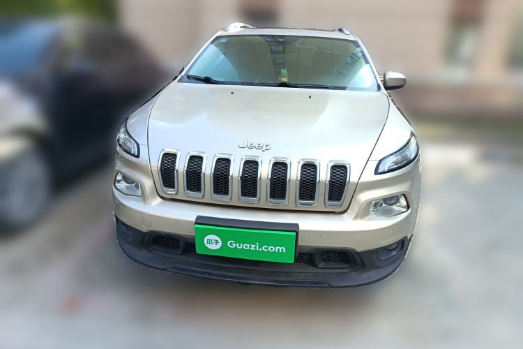 Used Jeep Cherokee 2016 2.0L Superior Edition