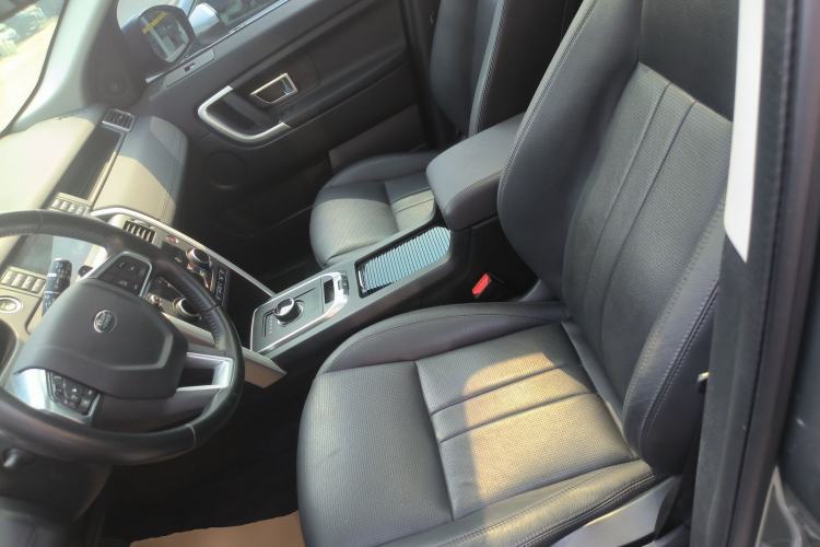 Used Land Rover Discovery Sport 2018 240 PS SE Version