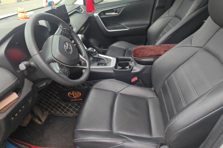 Used Toyota Wildlander 2023 2.0L CVT Two-Wheel Drive Luxury PLUS Edition Left Front Seat