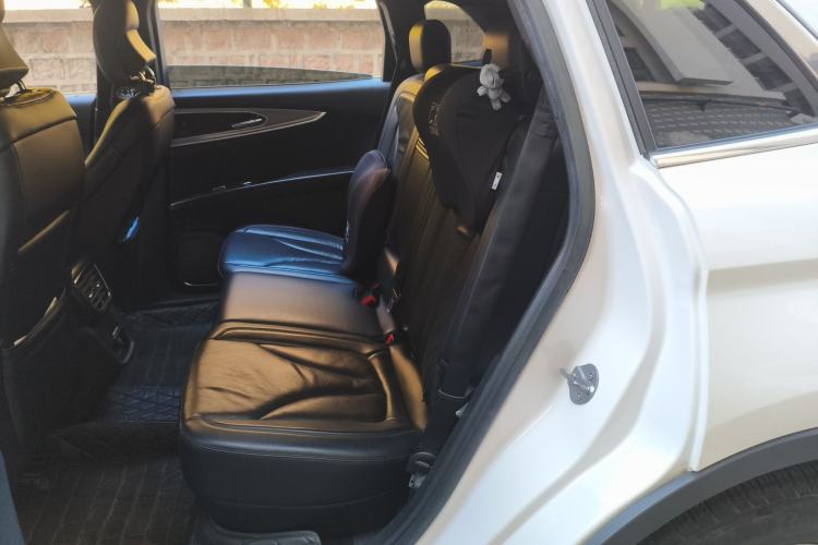 Used Lincoln MKX 2018 2.0T Four-Wheel Drive Zunya Edition Left Rear Seat