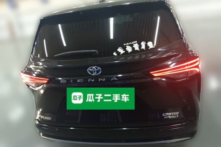 Used Toyota SIENNA 2021 2.5L Hybrid Premium Edition