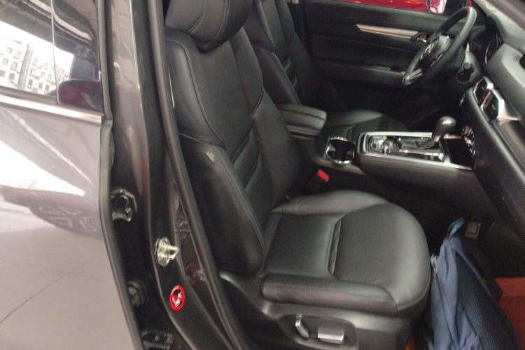 Used Mazda CX-8 2019 2.5L Two-Wheel Drive Prestige Version Right Front Seat