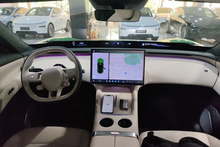 Used Xiaomi Auto YU7 2025 Ultra-Long Range High-Performance All-Wheel-Drive Max Edition Center Console