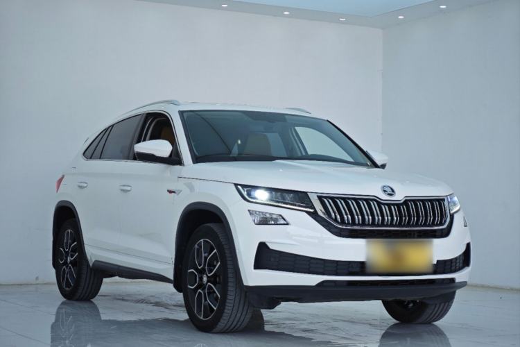 Used Skoda Kodiaq GT 2019 TSI330 Two-Wheel-Drive Luxury Edition China VI Standard Exterior 2