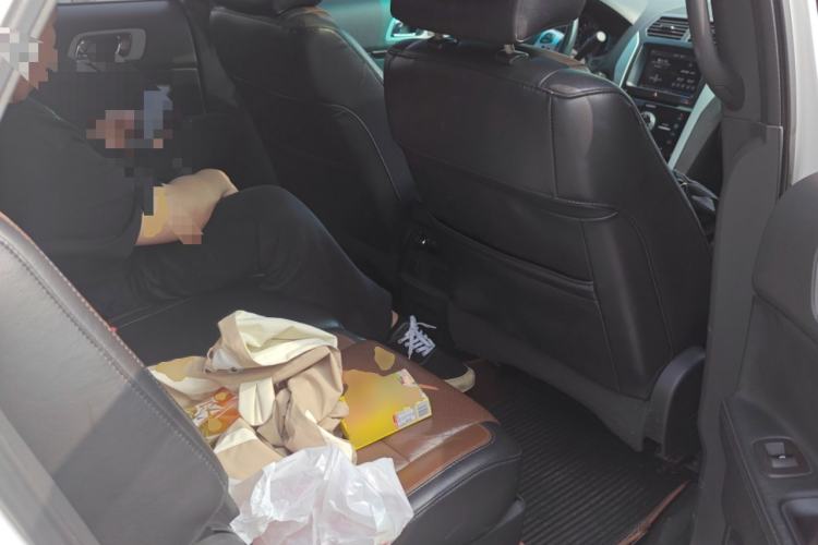 Used Ford Explorer 2013 3.5L Deluxe Model