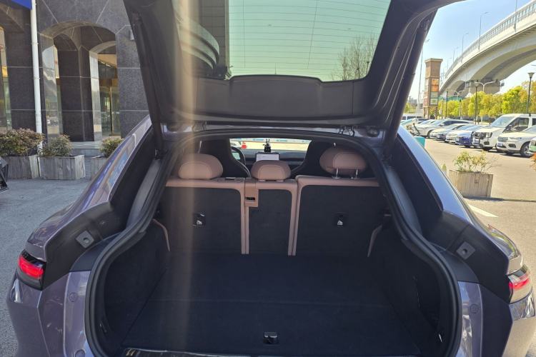 Used Nio EC6 2023 75 kWh Trunk