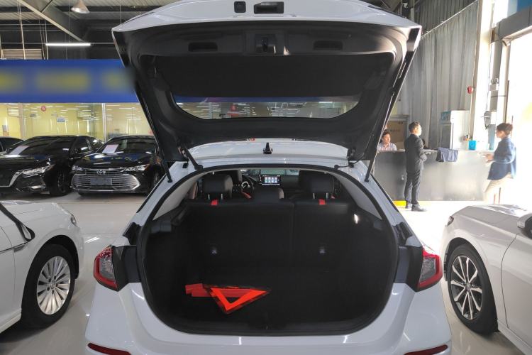 Used Honda Civic 2023 HATCHBACK 240TURBO CVT Zhiyue Edition Trunk