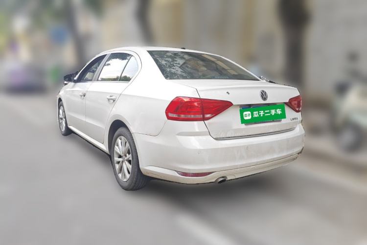 Used Volkswagen Lavida 2017 1.6L Automatic Comfort Edition
