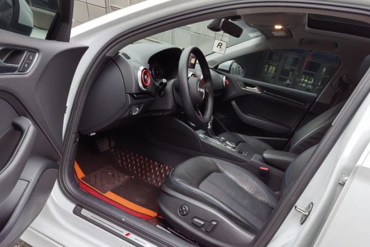 Used Audi A3 2019 Limousine 35 TFSI Fashion Edition China V standard Interior 1