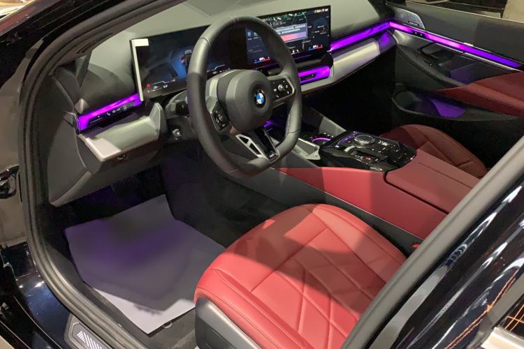 Used BMW 5 Series 2025 530Li Leading Model M Sport Package Interior 2