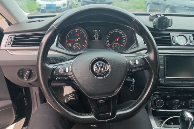 Used Volkswagen Passat 2016 330TSI DSG Luxury Edition