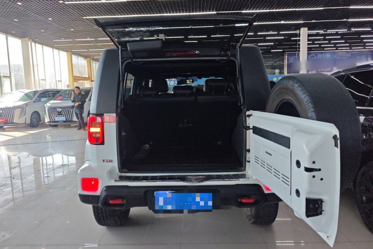 Used BAIC Off-Road BJ40 2024 2.0D Blade Hero Glory Edition
