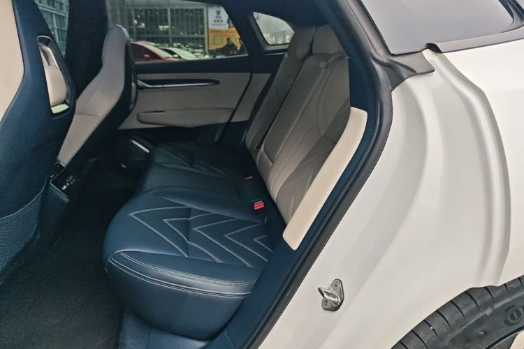 Used Zeekr 001 2021 Ultra-Long Range Dual-Motor YOU Version Left Rear Seat