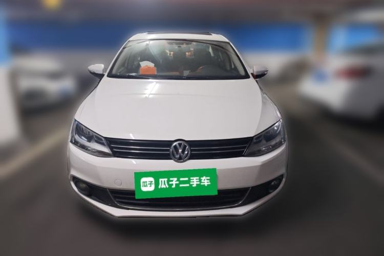 Used Volkswagen Sagitar 2012 1.6L Manual Comfort Model Front