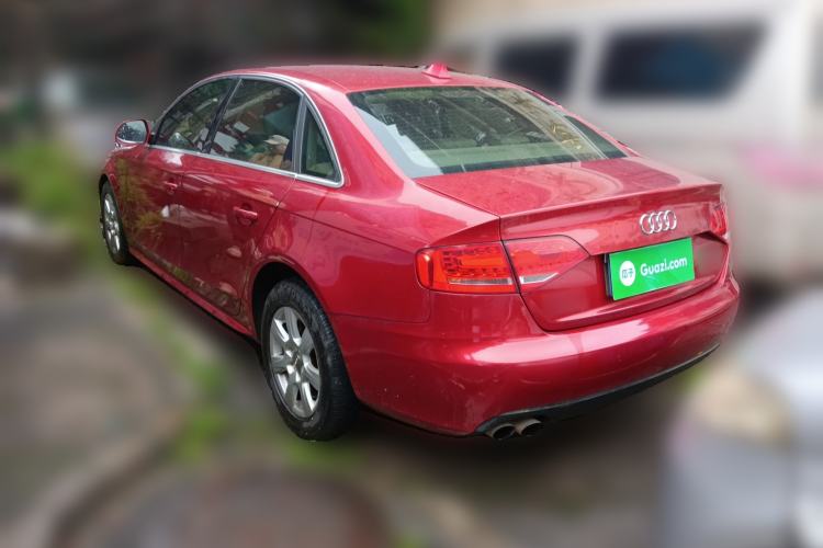 Used Audi A4L 2012 2.0 TFSI automatic Comfort trim level