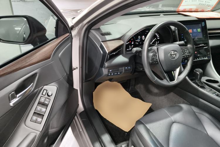 Used Toyota Avalon 2023 2.0L Premium Edition
