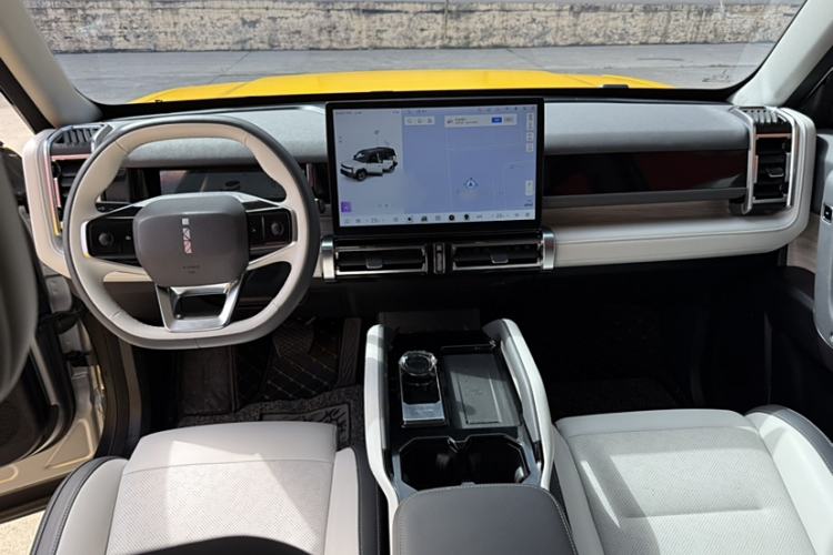 Used iCAR 03 2024 501km Four-wheel Drive Long-range Intelligent Driving Edition