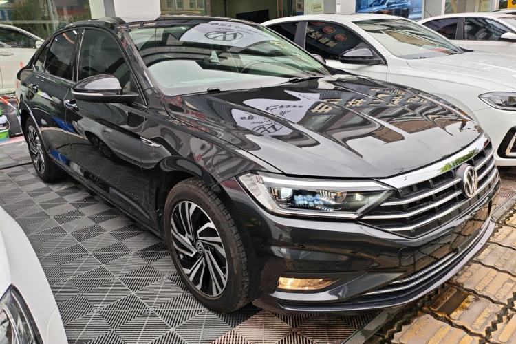 Used Volkswagen Sagitar 2020 280TSI DSG Luxury Version China VI Standard Front Right 45 Deg