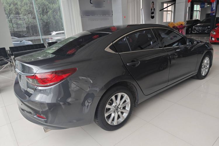 Used Mazda Atenza 2015 2.0L Blue Sky Fashion Edition
