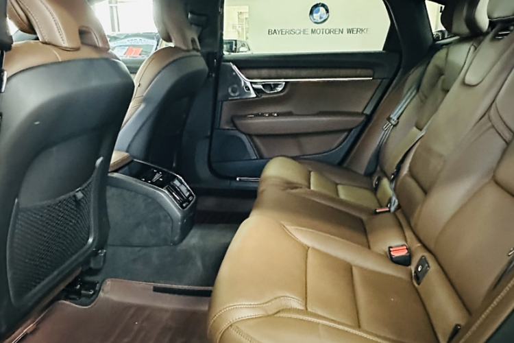 Used Volvo S90 2025 B5 Zhiya Luxury Edition