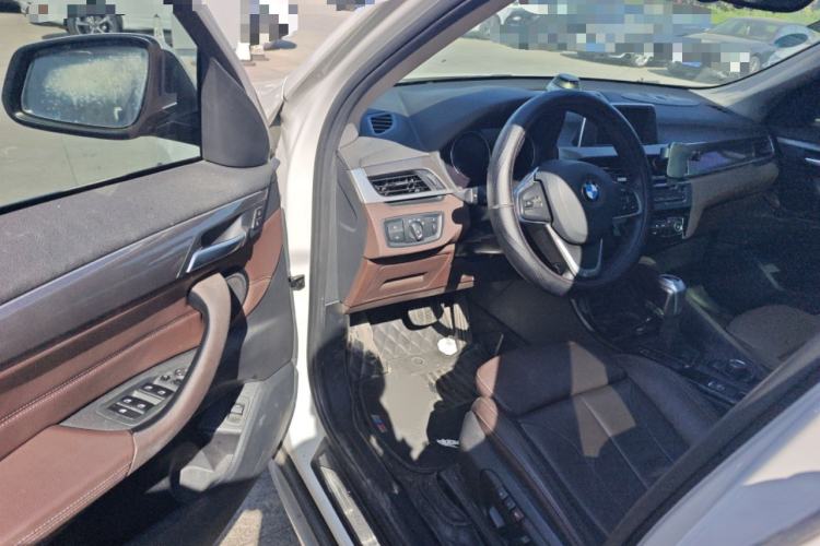 Used BMW X1 2019 sDrive18Li Premium Edition Driver Seat