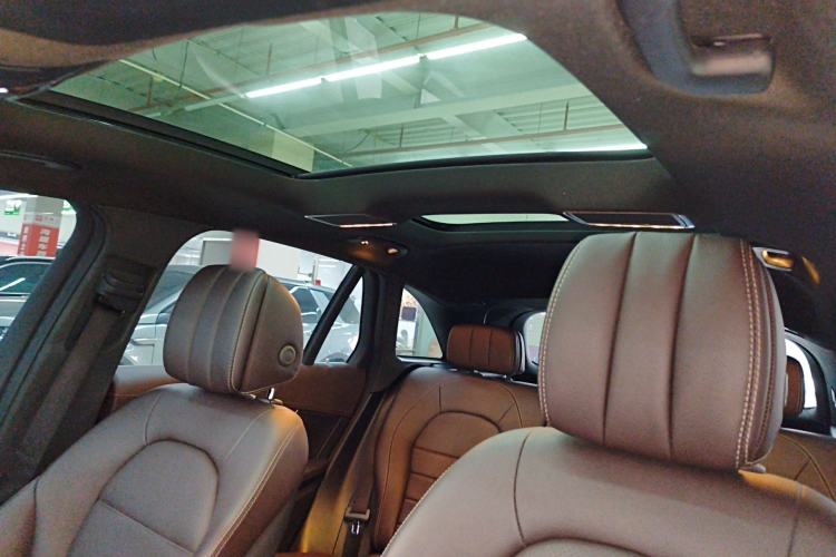 Used Mercedes-Benz GLC 2021 GLC 300 L 4MATIC Dynamic Model Headliner