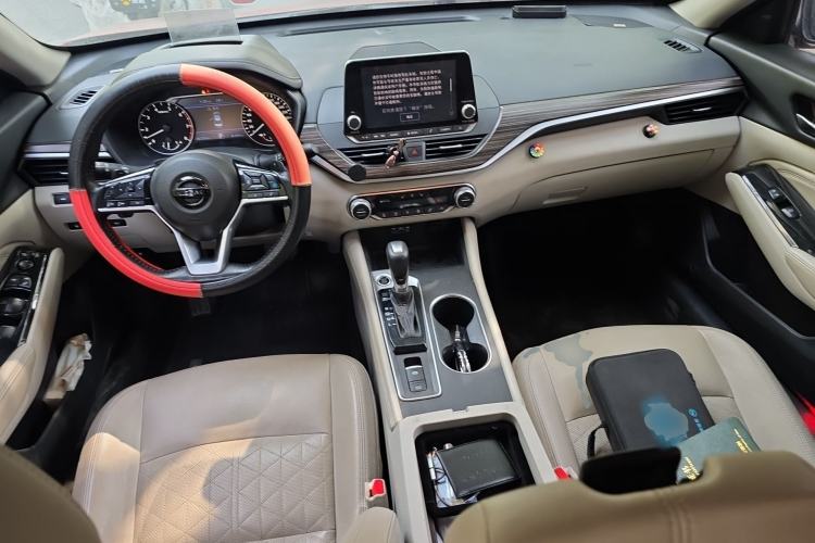 Used Nissan Teana 2019 2.0T XV AD1 Prestige Navigation Edition Center Console