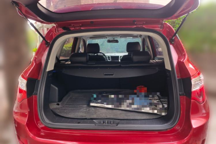 Used CHANGAN CS35 2016 1.6L Automatic Luxury Model China V Standard Trunk