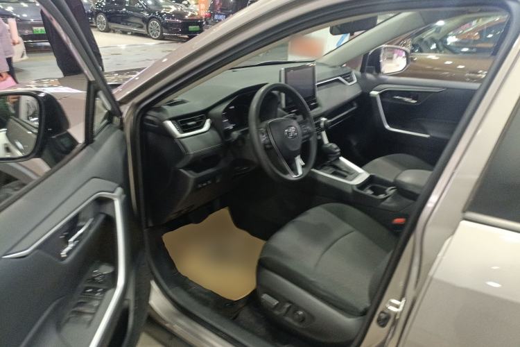 Used Toyota RAV4 2021 2.0L CVT Two-Wheel Drive Fashion Edition
