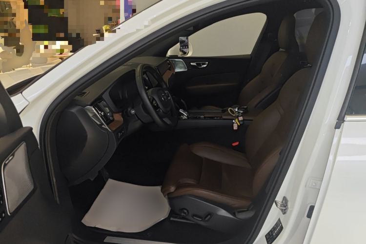 Used Volvo XC60 New Energy 2021 T8 e-Drive Hybrid Luxury Edition
