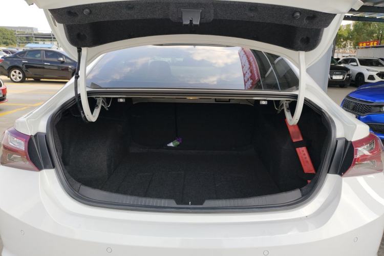 Used Chevrolet Malibu XL 2020 Redline 550T Automatic Sport Edition
