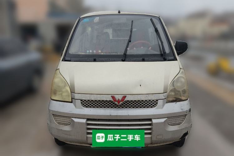 Used Wuling Rongguang 2011 1.2L Base Version
