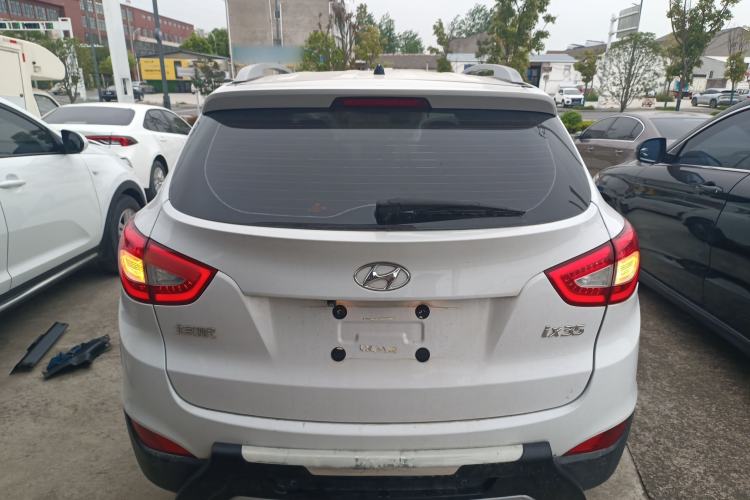 Used Hyundai ix35 2015 2.0L Automatic 2WD Smart Version China V Standard
