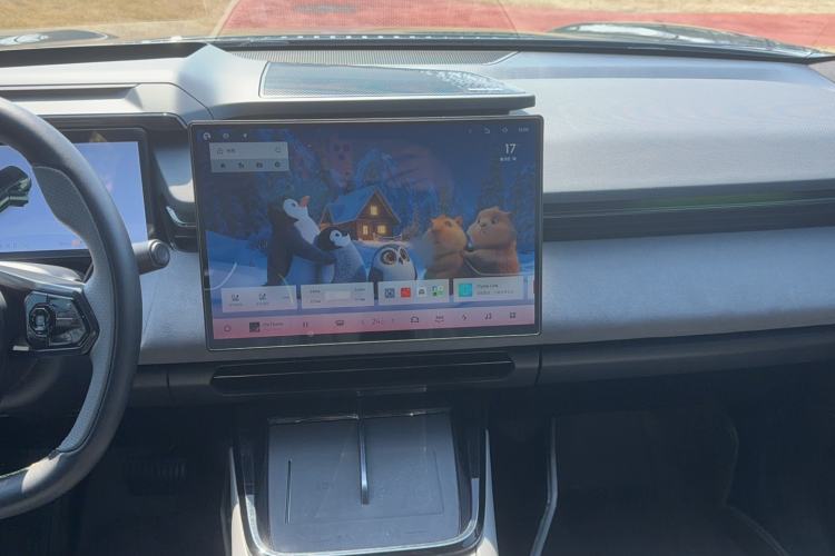 Used Lynk & Co 08 EM-P 2023 120km Long-Range Halo
