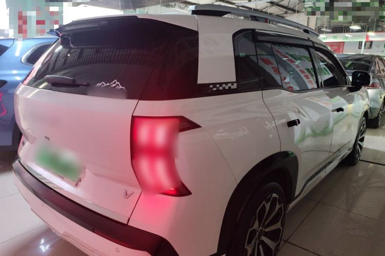 Used AION V 2024 Aion Tyrannosaurus 650 Smart Luxury Edition