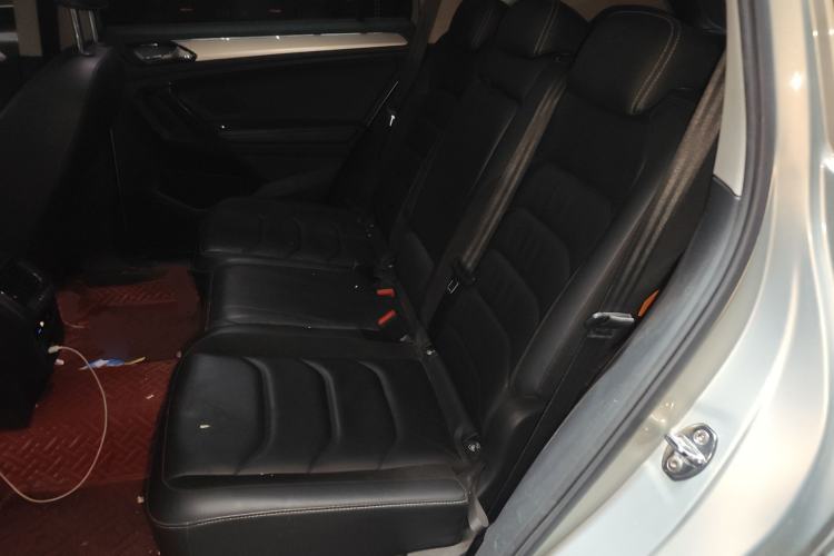 Used Volkswagen Tiguan L 2017 330TSI Automatic Two-Wheel Drive Luxury Edition Left Rear Seat