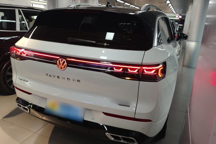 Used Volkswagen Tavendor 2023 380TSI Four-Wheel Drive R-Line Cruise Edition
