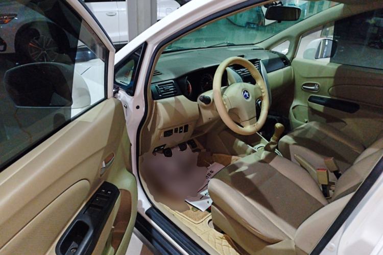 Used Venucia D50 2014 1.6L Manual Splendid Edition