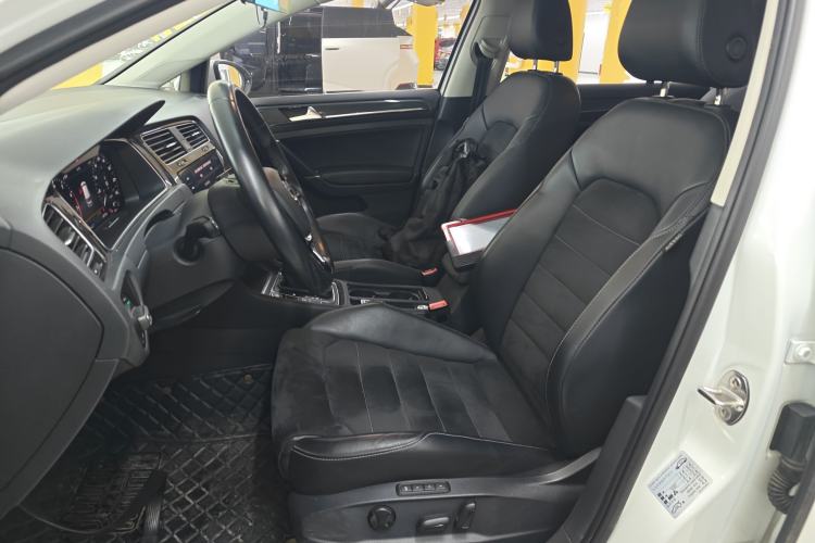 Used Volkswagen Golf 2020 280TSI DSG Luxury Edition
